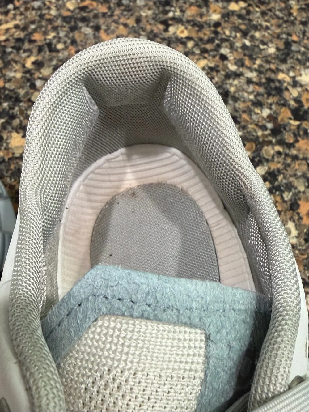 On Running Cloudflow Lightweight Running Shoes ladies 6